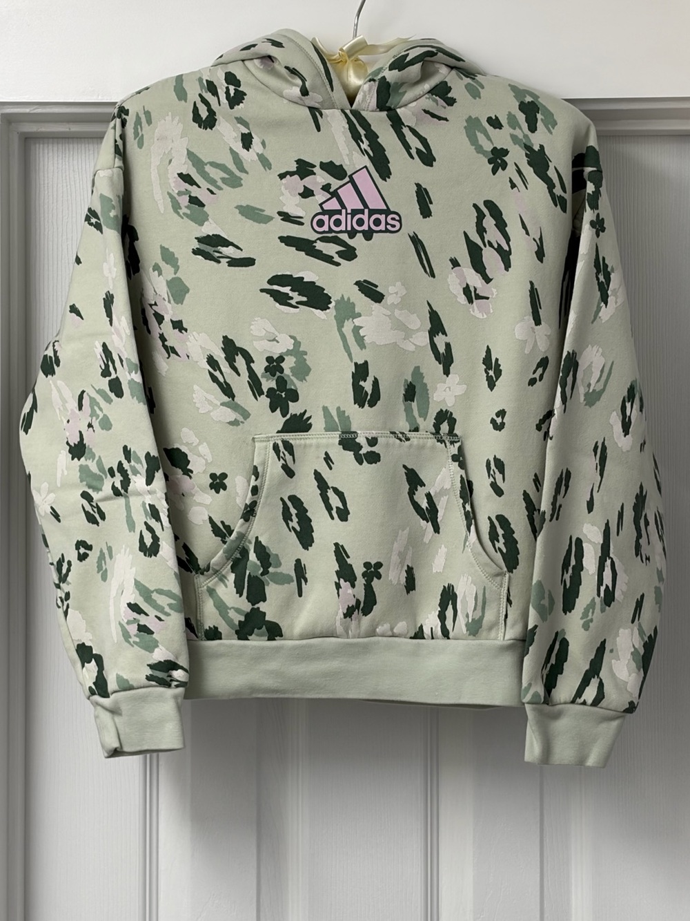 M (10/12) girls adidas Mint Green Camo Floral Hoodie with Pink Logo